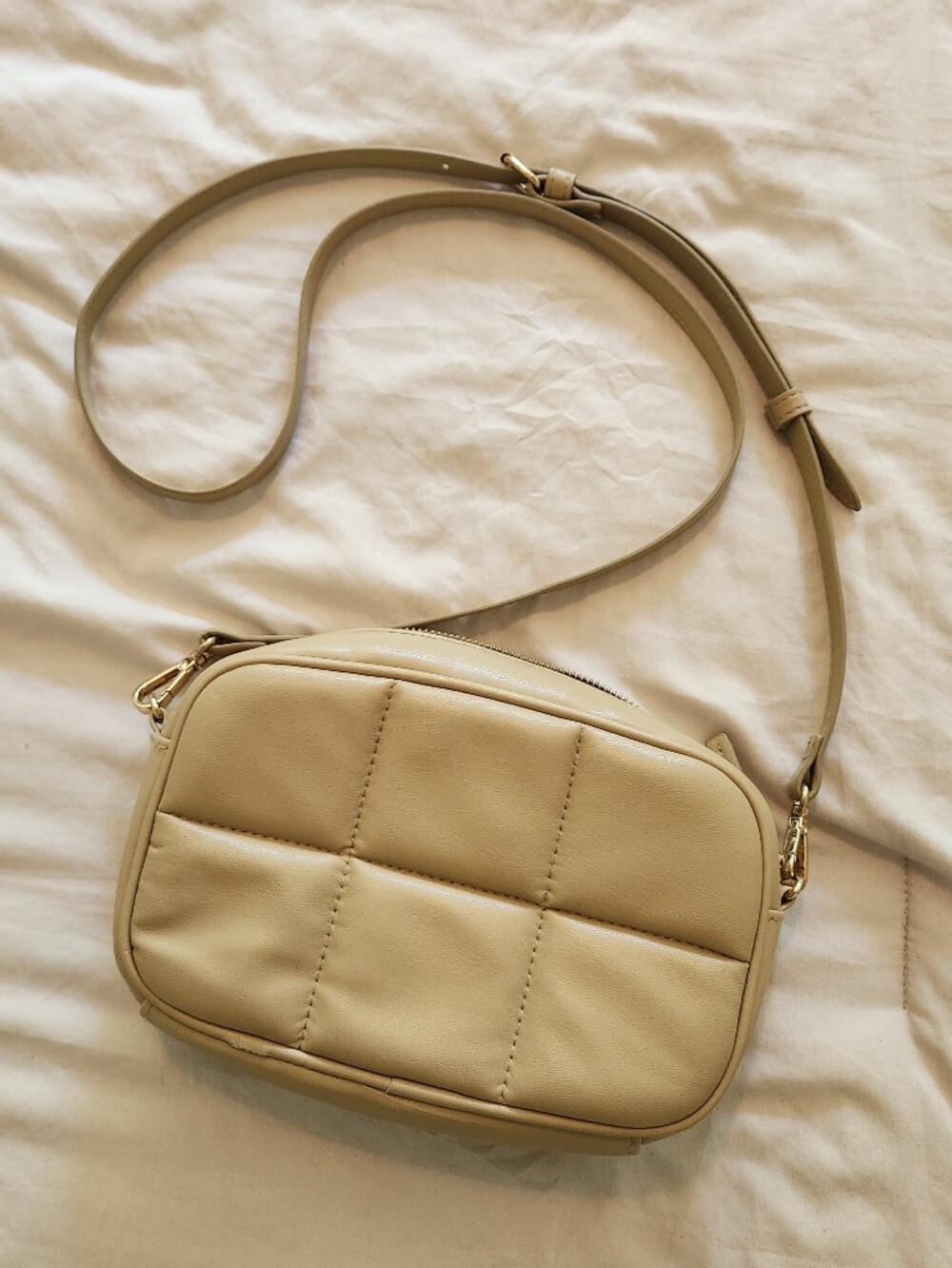 H&M Beige Quilted Crossbody Bag - Minimal Women's Shoulder Bag
